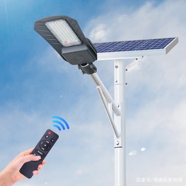 太陽(yáng)能路燈多少錢一套?為什么比普通路燈價(jià)格高很多